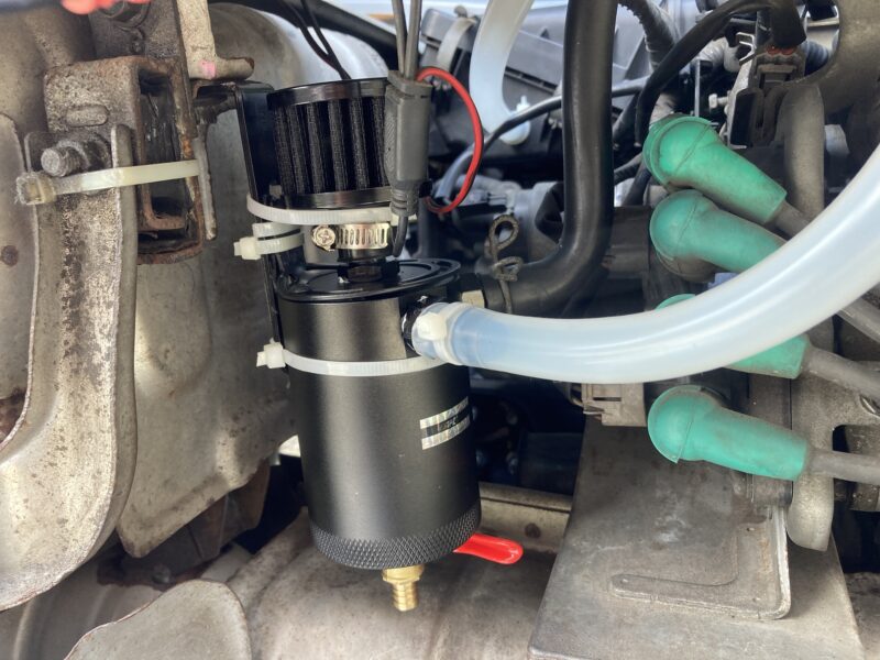 オイルキャッチタンク